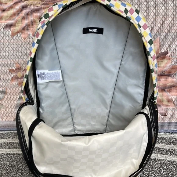 Vans DEANA III BACKPACK
NWT - Picture 15 of 16